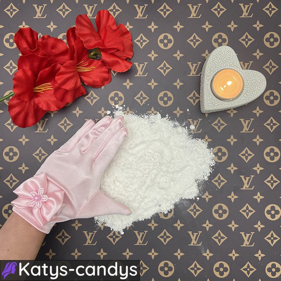 Fake Coco Chanel - Image 2